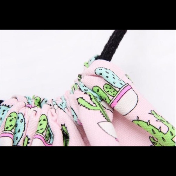 NWOT Cactus Drawstring Backpack - Picture 3 of 3